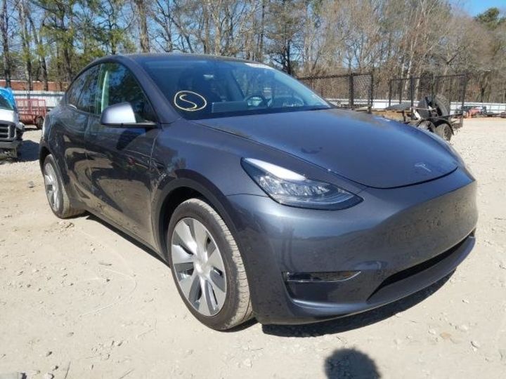 Продам Tesla Model Y 2021 года в Киеве