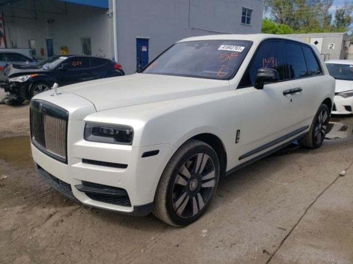 Продам Rolls-Royce Cullinan 2019 года в Киеве