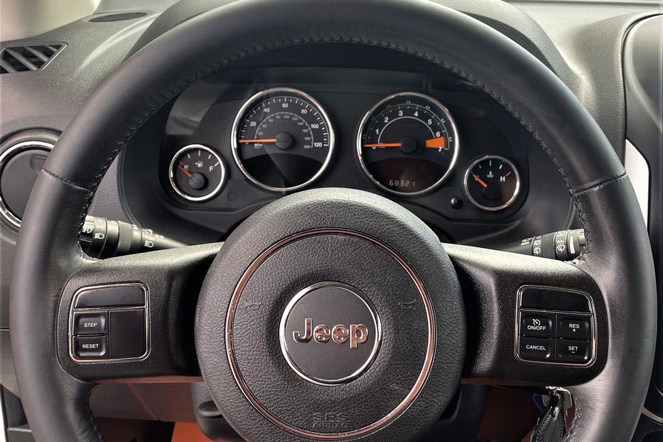 Продам Jeep Compass Latitude 2014 года в Одессе