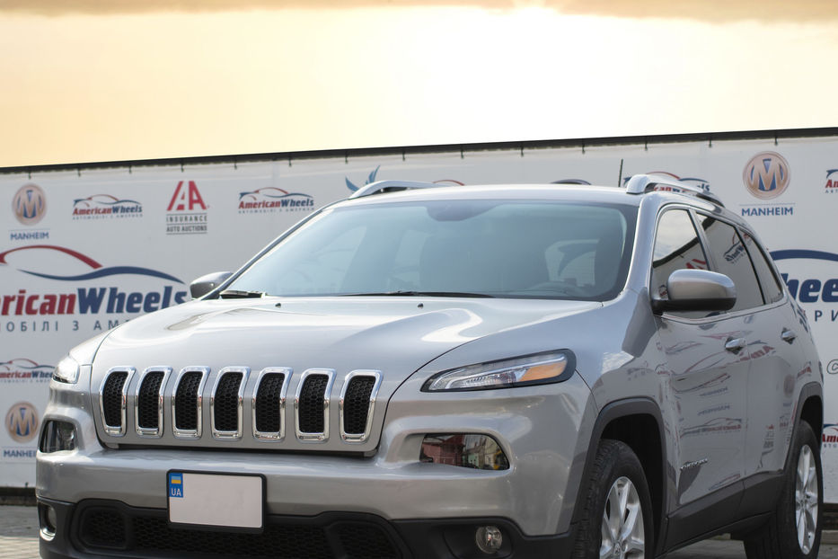 Продам Jeep Cherokee Lattitude 2017 года в Черновцах