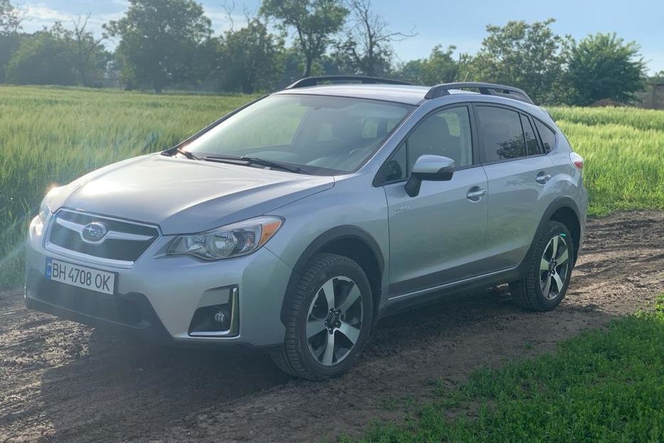 Продам Subaru XV Crosstrek Hybrid 2016 года в Одессе