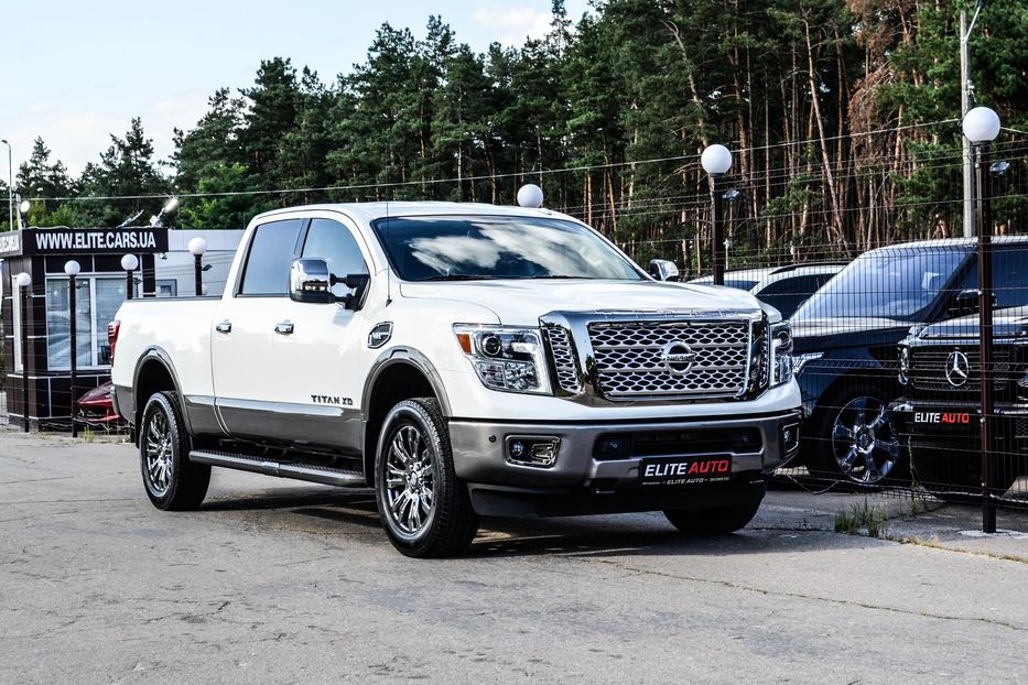 Продам Nissan Titan Platinum Reserve 2019 года в Киеве
