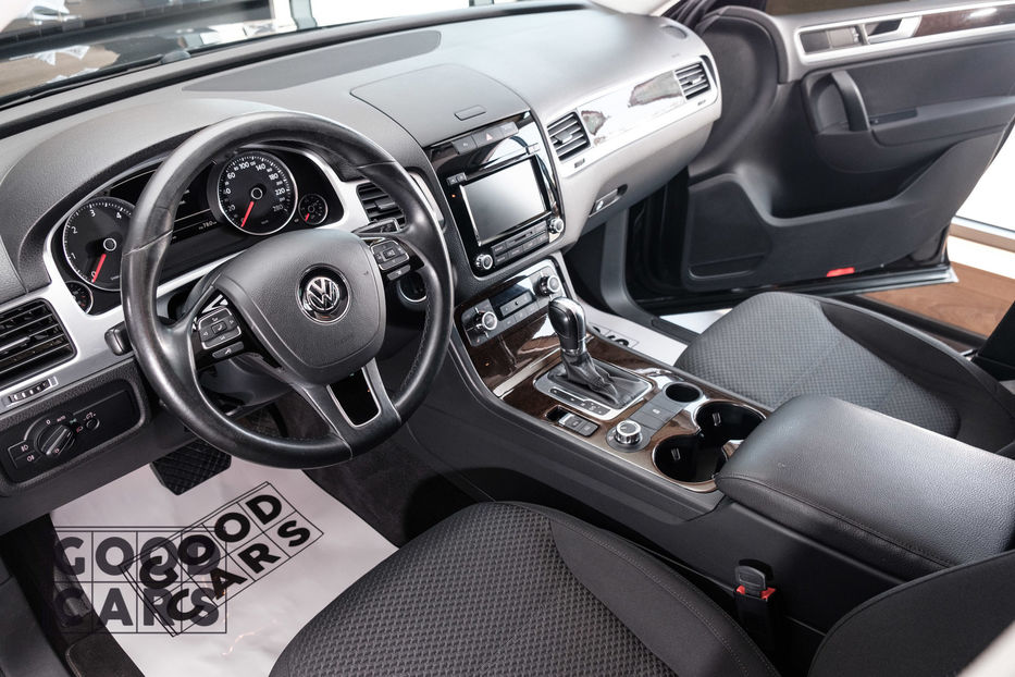 Продам Volkswagen Touareg top 2014 года в Одессе