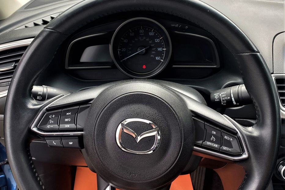 Продам Mazda 3 Touring 2017 года в Одессе