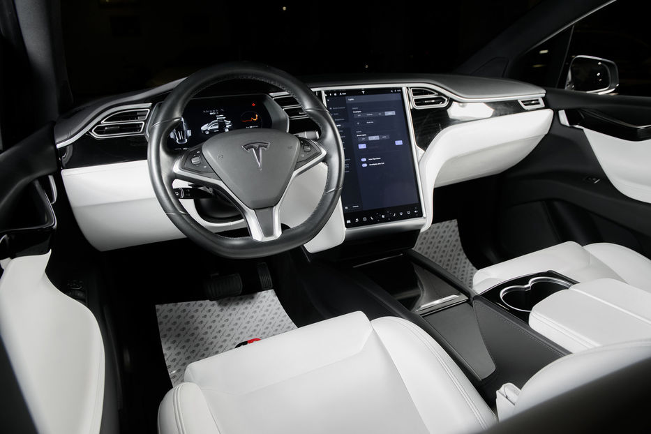 Продам Tesla Model X 90 D 2016 года в Одессе