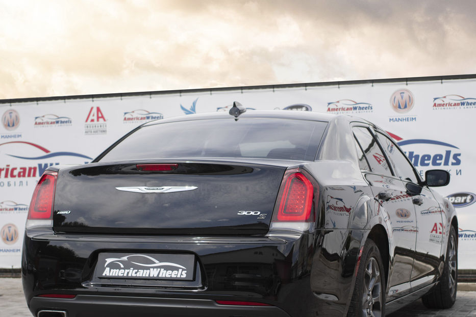 Продам Chrysler 300 S 2015 года в Черновцах