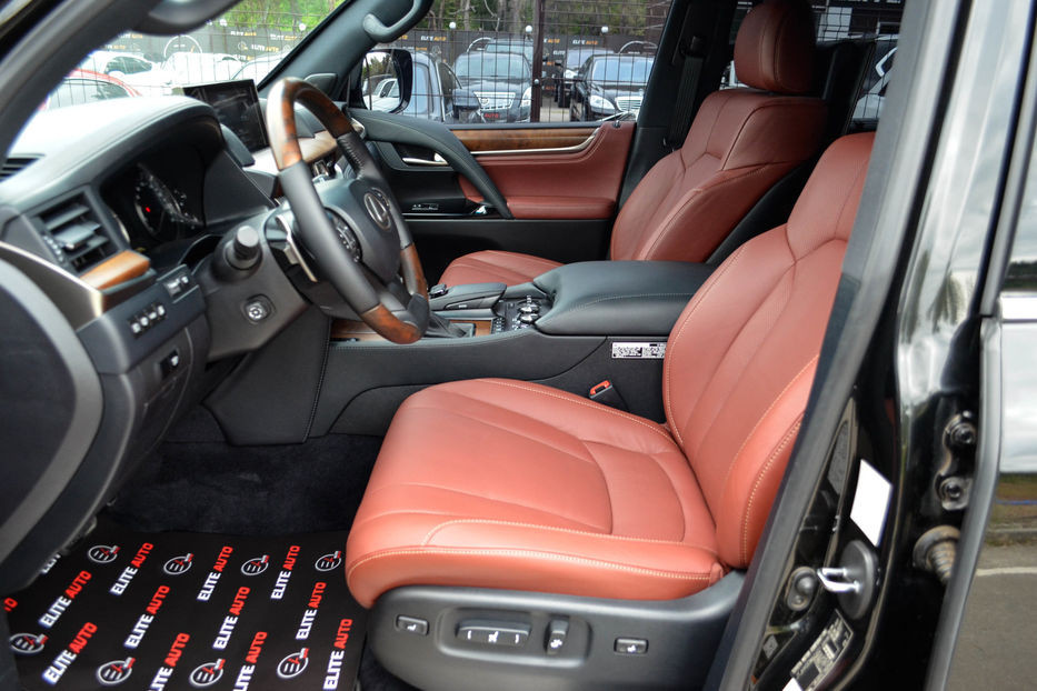 Продам Lexus LX 570 2016 года в Киеве