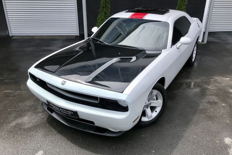 Продам Dodge Challenger 2014 года в Киеве