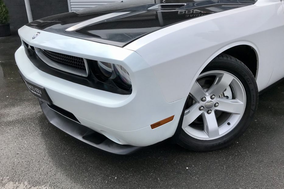 Продам Dodge Challenger 2014 года в Киеве