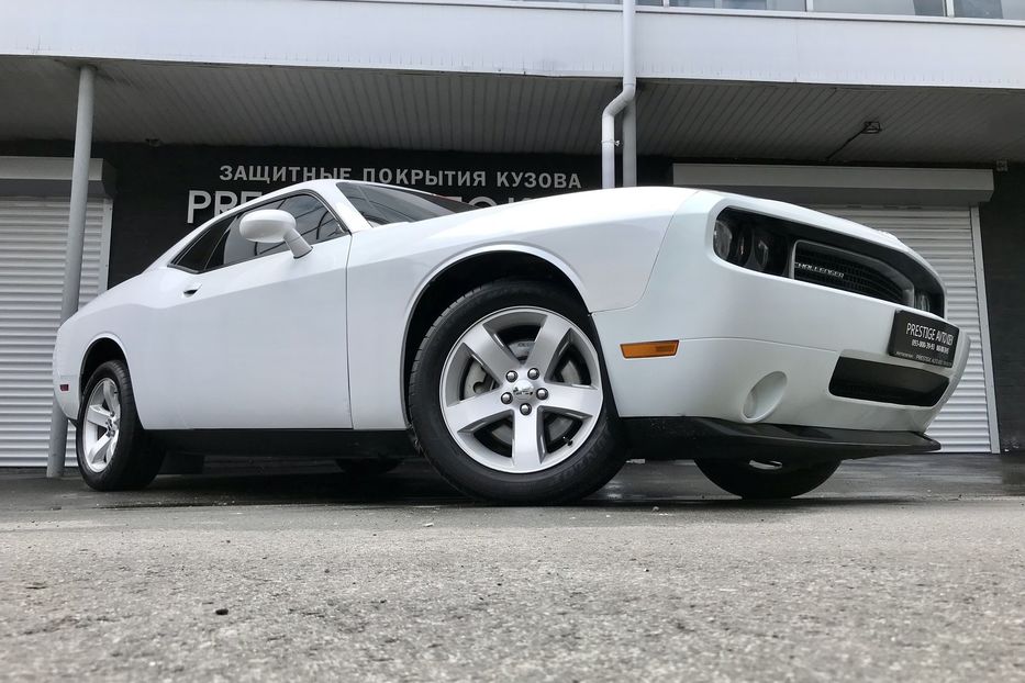 Продам Dodge Challenger 2014 года в Киеве