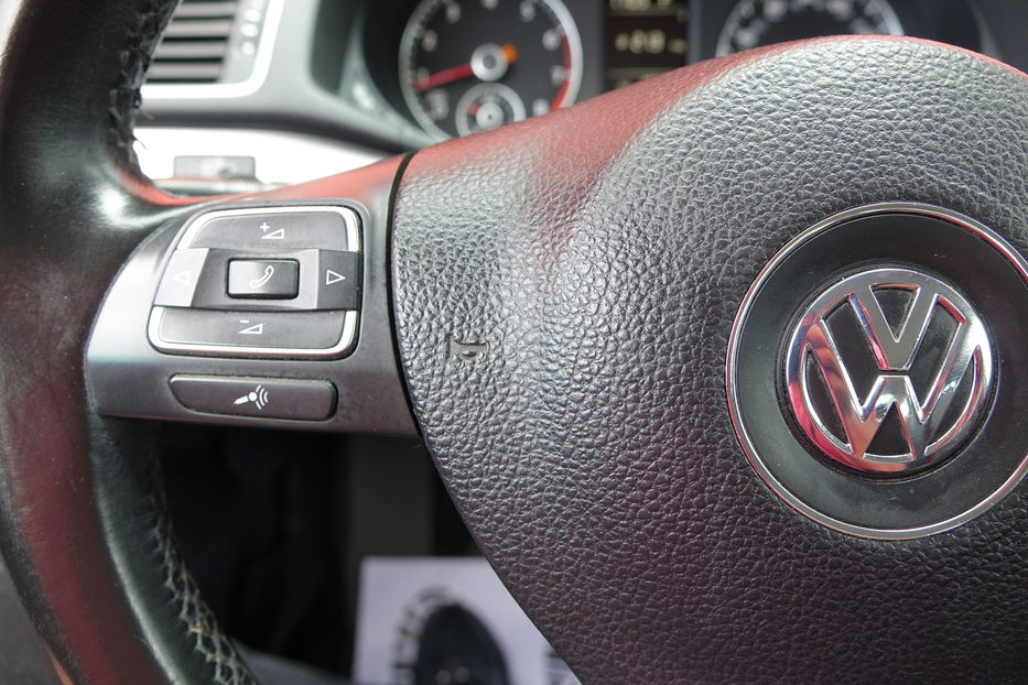 Продам Volkswagen Passat B7 2013 года в Одессе