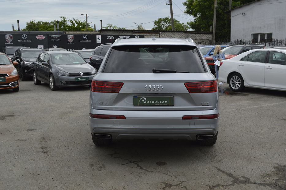 Продам Audi Q7 2017 года в Одессе