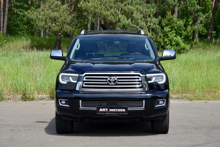 Продам Toyota Sequoia 2018 года в Киеве