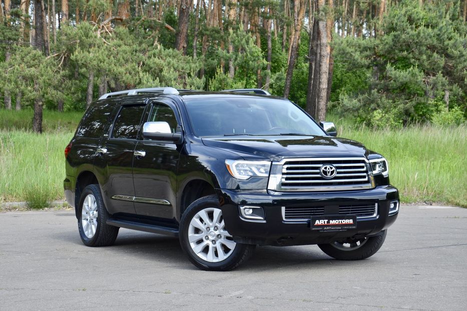 Продам Toyota Sequoia 2018 года в Киеве