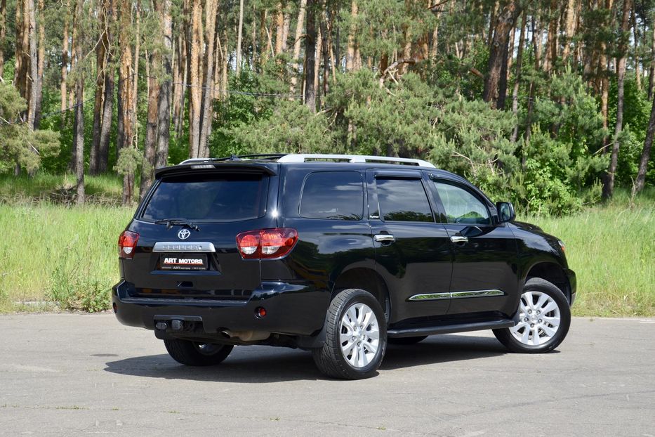 Продам Toyota Sequoia 2018 года в Киеве