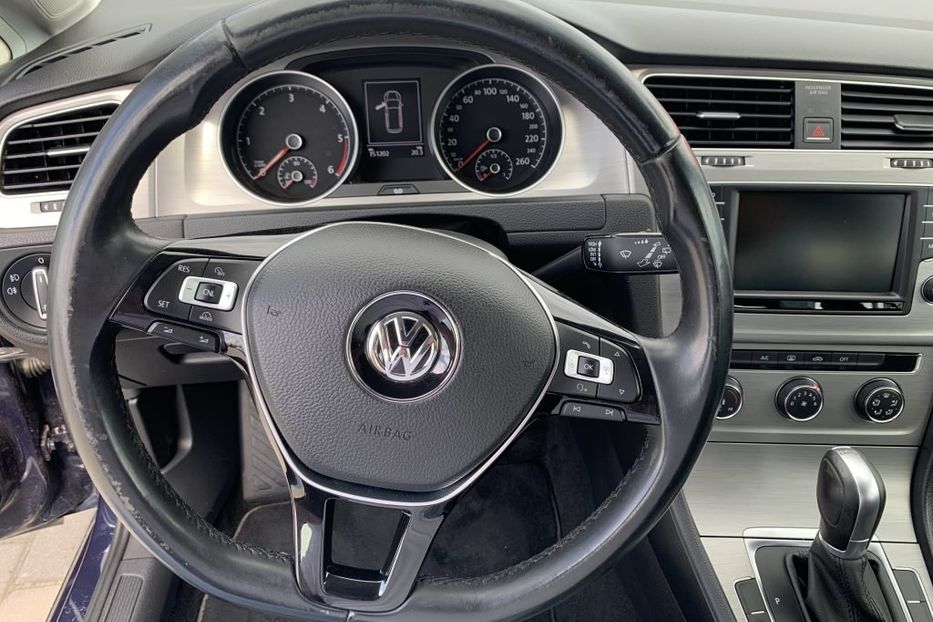 Продам Volkswagen Golf VII 1.6BlueTDI  2016 года в Львове
