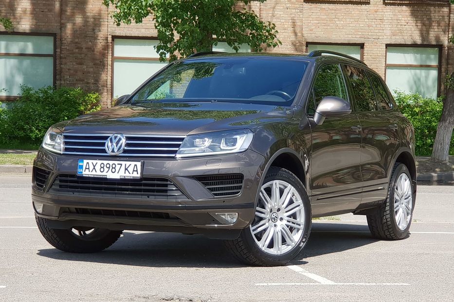Продам Volkswagen Touareg OFFICIAL 2016 года в Киеве
