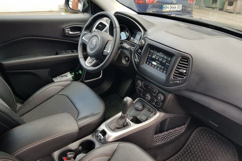 Продам Jeep Compass Latitude 2019 года в Одессе