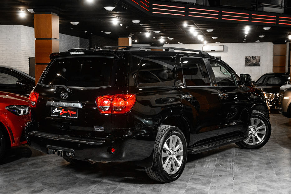 Продам Toyota Sequoia 2014 года в Одессе