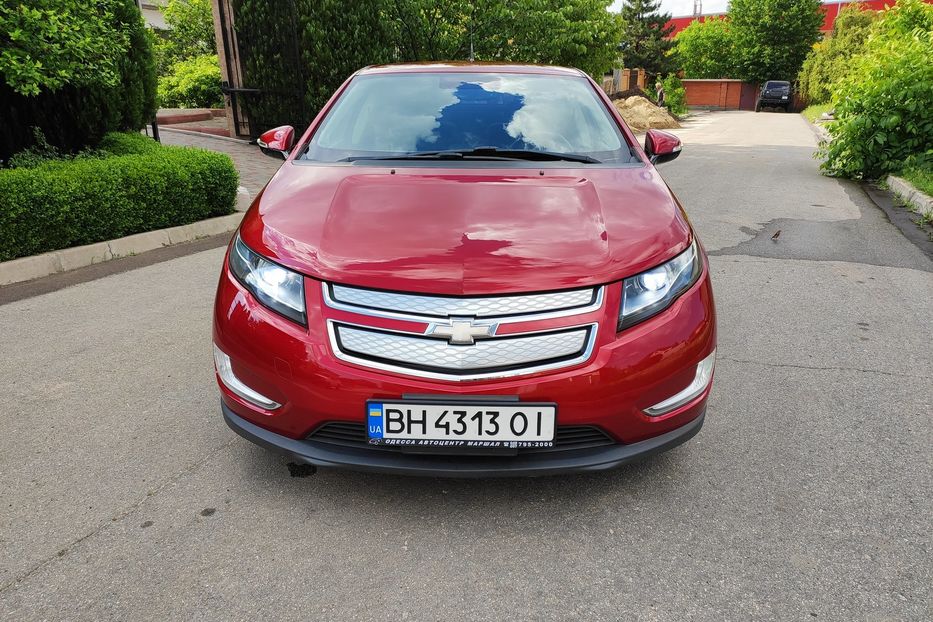 Продам Chevrolet Volt Plug-in  2013 года в Одессе