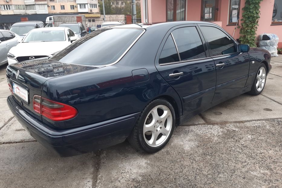 Продам Mercedes-Benz E-Class 1996 года в Одессе