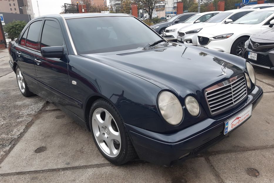 Продам Mercedes-Benz E-Class 1996 года в Одессе