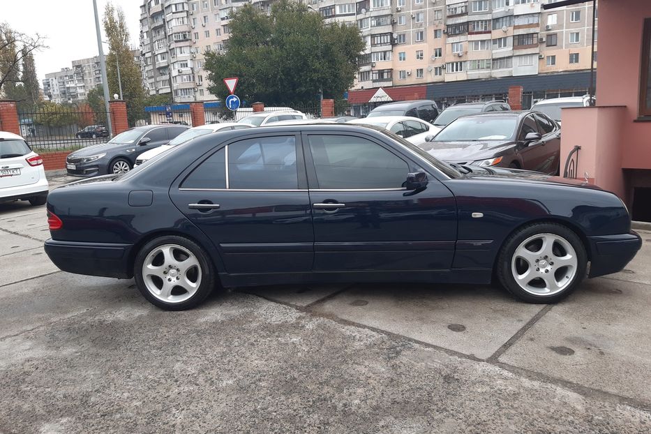 Продам Mercedes-Benz E-Class 1996 года в Одессе