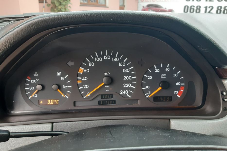 Продам Mercedes-Benz E-Class 1996 года в Одессе