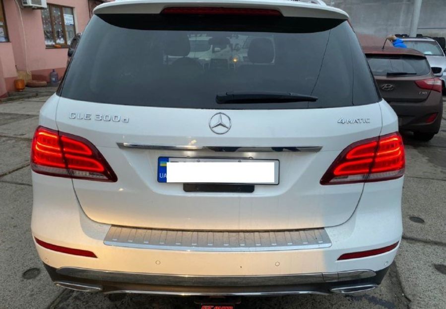 Продам Mercedes-Benz GLE-Class 300D 2015 года в Одессе