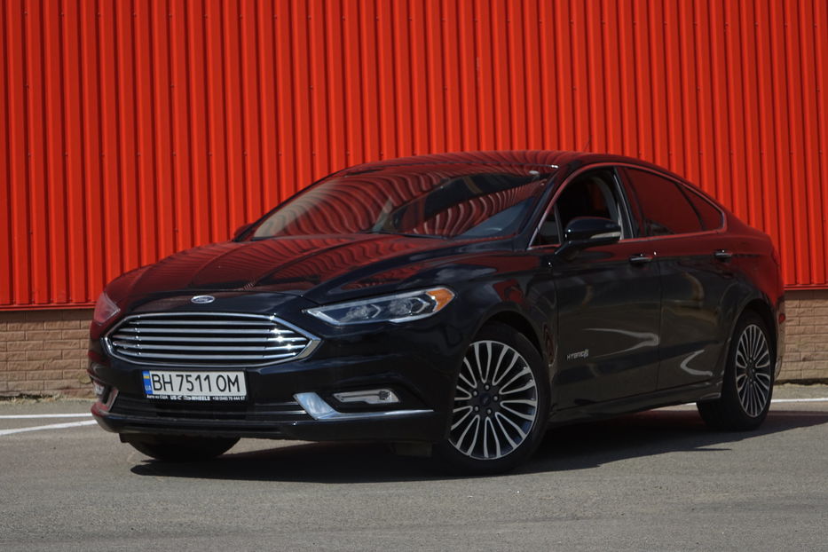 Продам Ford Fusion HYBRIDE TITANIUM 2017 года в Одессе