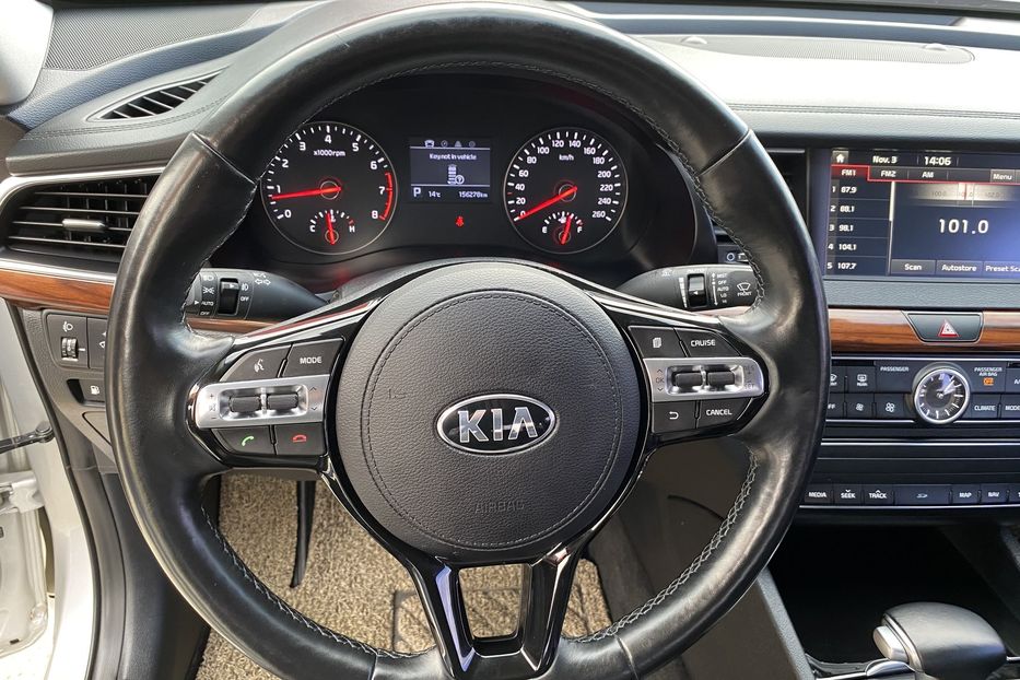 Продам Kia Cadenza K7 3.0 Gaz 2017 года в Одессе