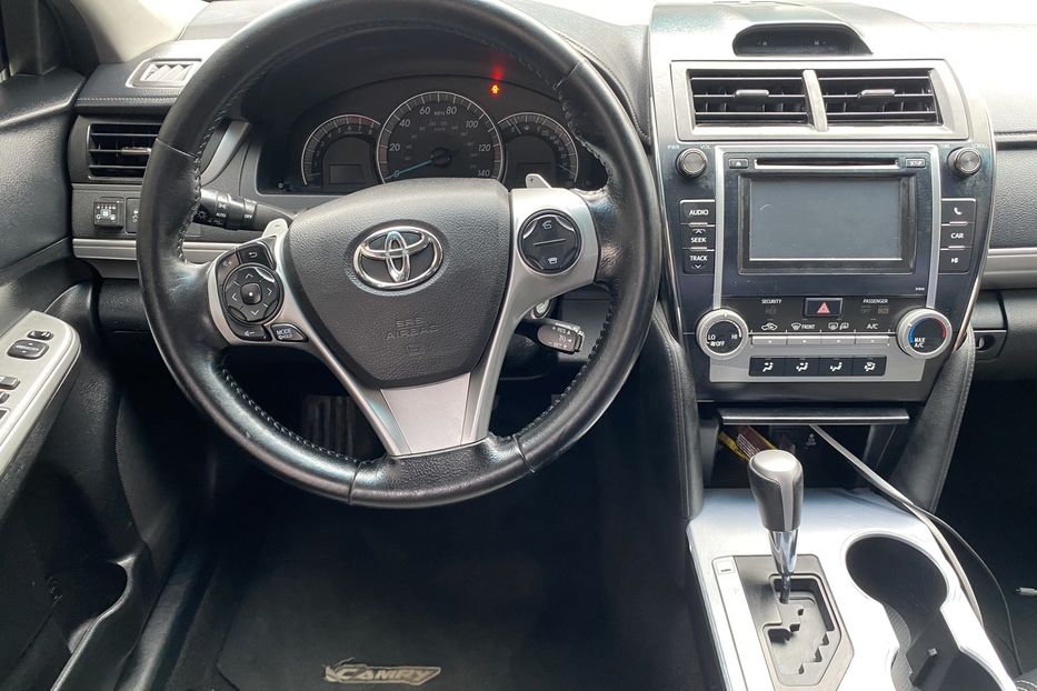 Продам Toyota Camry LE GAZ 2013 года в Одессе