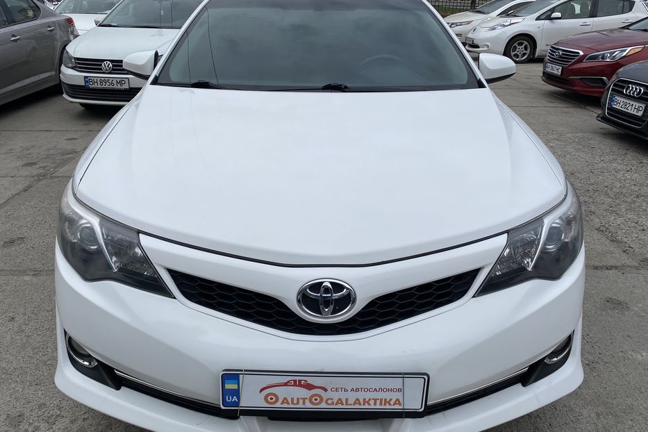 Продам Toyota Camry LE GAZ 2013 года в Одессе