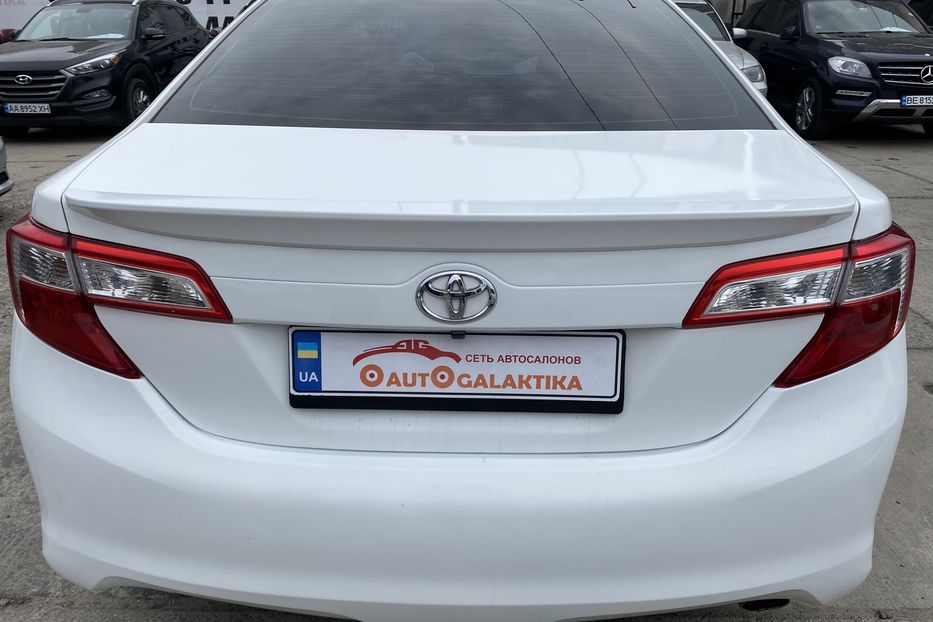 Продам Toyota Camry LE GAZ 2013 года в Одессе