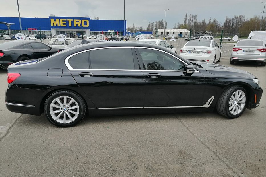 Продам BMW 740 LI 2017 года в Одессе