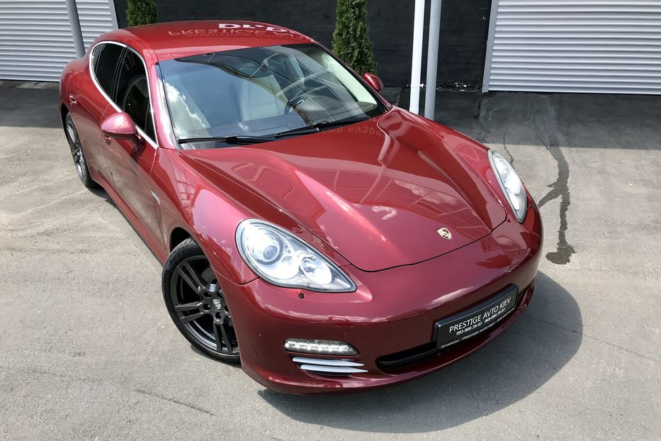 Продам Porsche Panamera 4S Официал 2011 года в Киеве