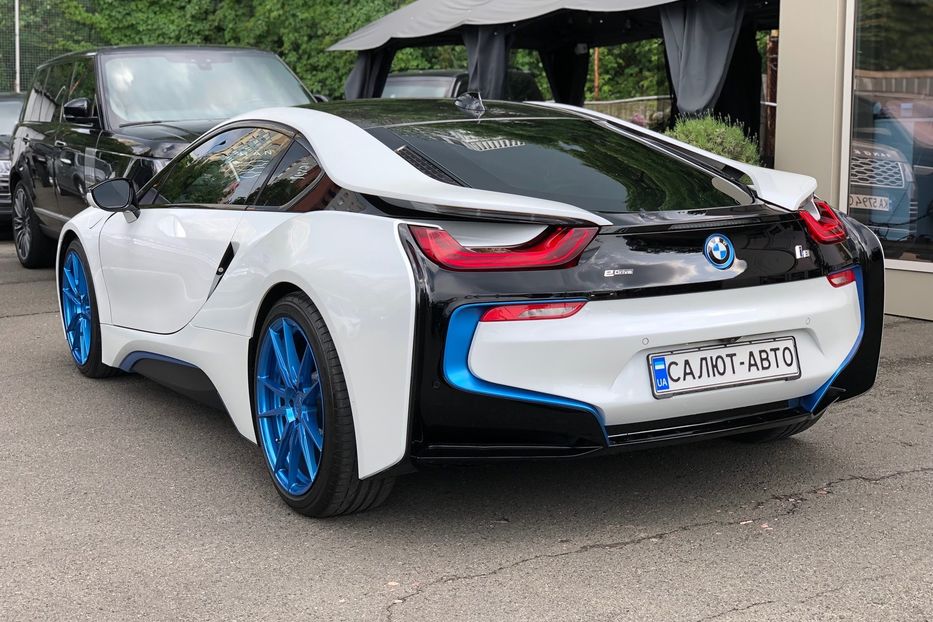 Продам BMW I8 2014 года в Киеве