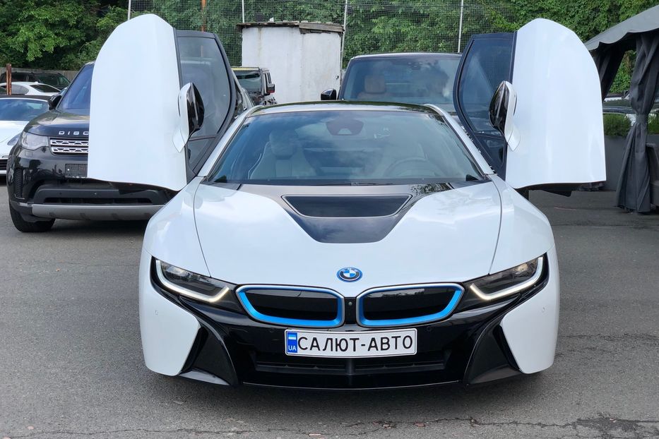 Продам BMW I8 2014 года в Киеве