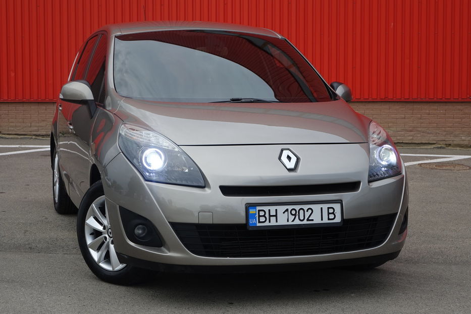 Продам Renault Scenic 2012 года в Одессе