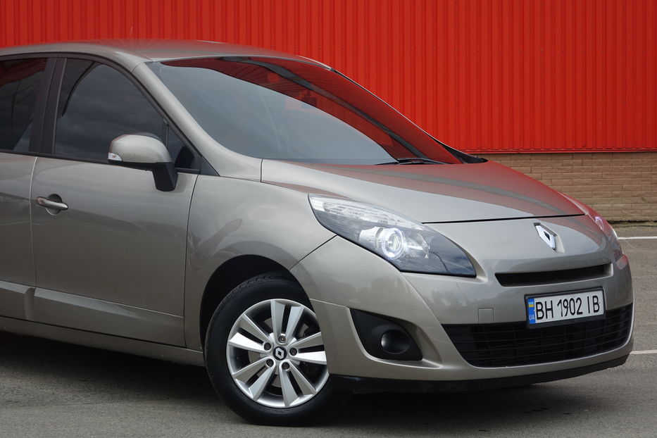 Продам Renault Scenic 2012 года в Одессе