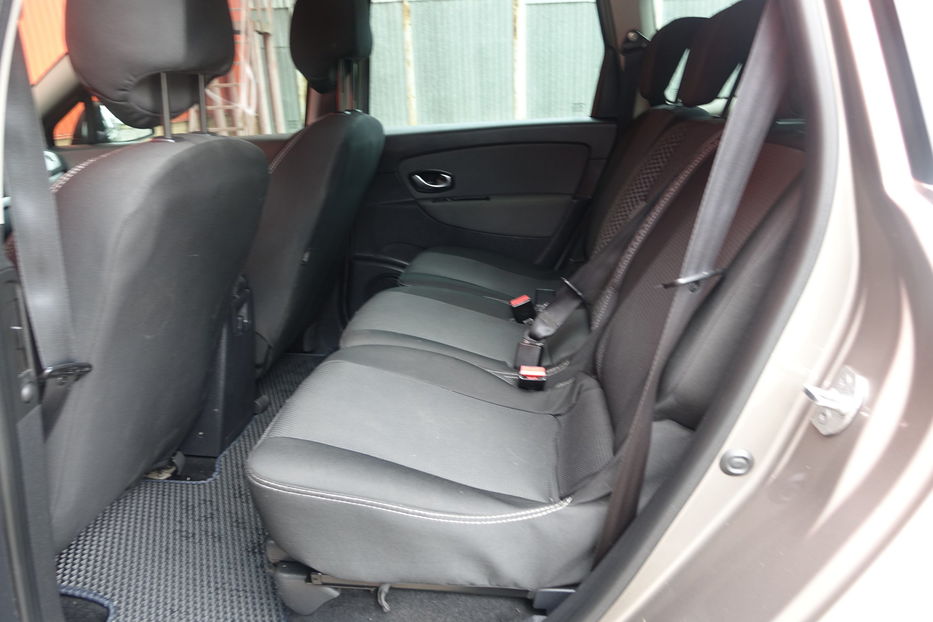 Продам Renault Scenic 2012 года в Одессе