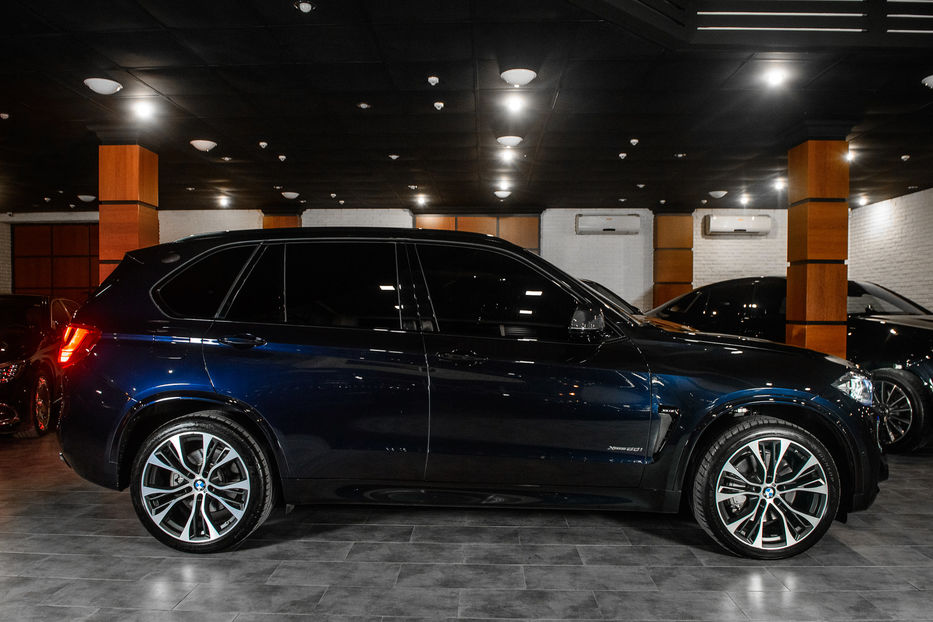 Продам BMW X5 Xdrive50i M package 2017 года в Одессе