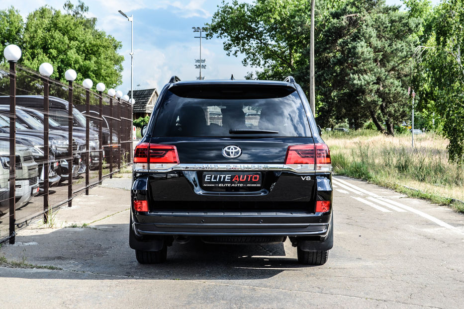 Продам Toyota Land Cruiser 200 Diesel 2019 года в Киеве