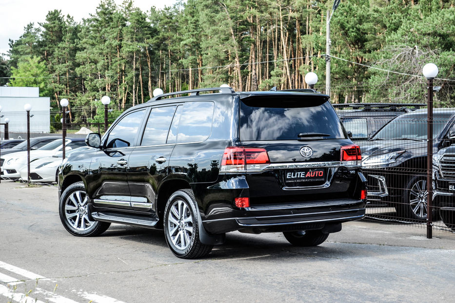 Продам Toyota Land Cruiser 200 Diesel 2019 года в Киеве