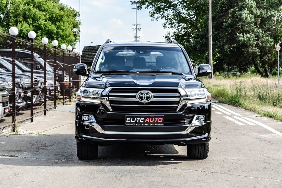 Продам Toyota Land Cruiser 200 Diesel 2019 года в Киеве