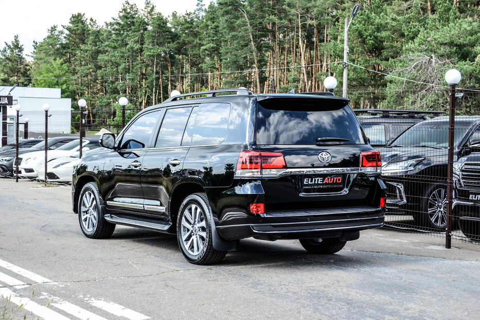 Продам Toyota Land Cruiser 200 Diesel 2019 года в Киеве