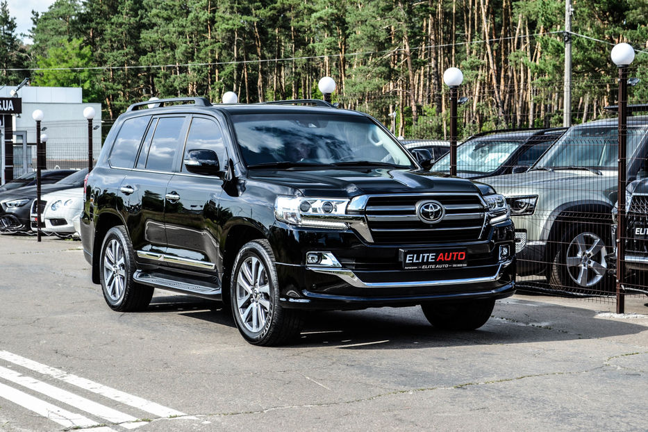 Продам Toyota Land Cruiser 200 Diesel 2019 года в Киеве