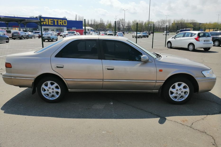 Продам Toyota Camry 20 1998 года в Одессе