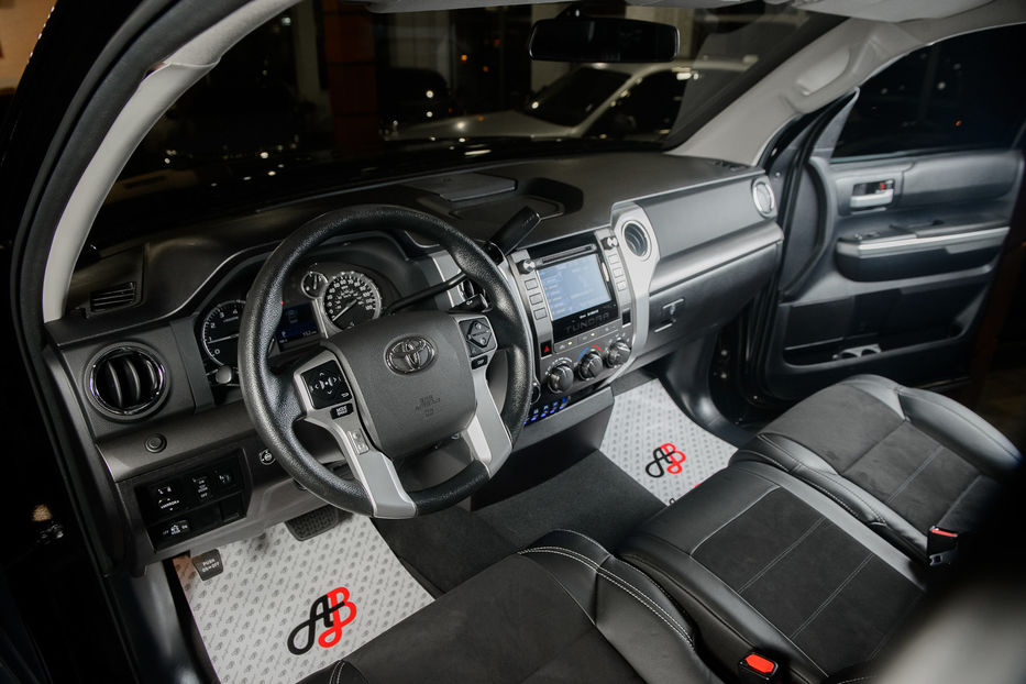 Продам Toyota Tundra 2014 года в Одессе