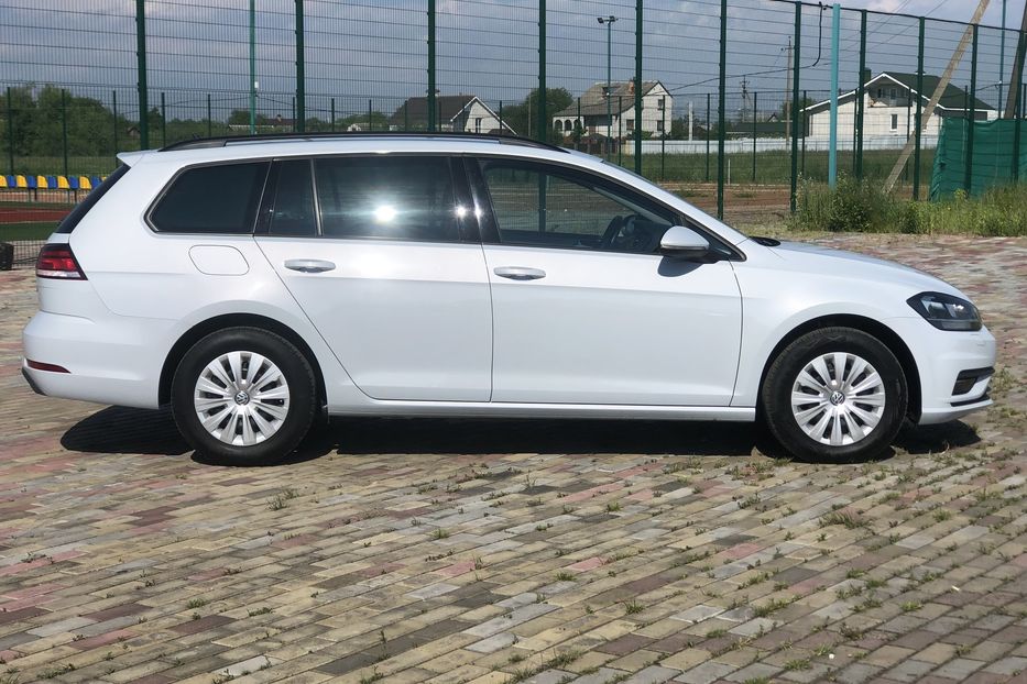 Продам Volkswagen Golf VII 2017 года в Житомире